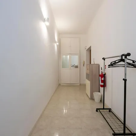 I-host - Cozy 1br In Porta Romana شقة